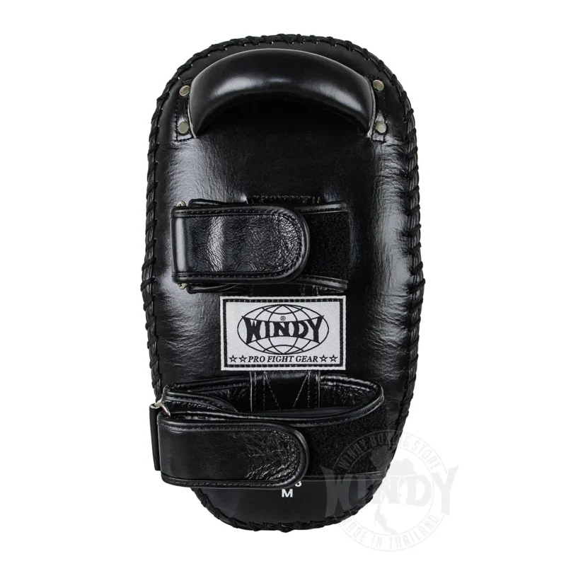 Paos Muay Thai Windy Atrás